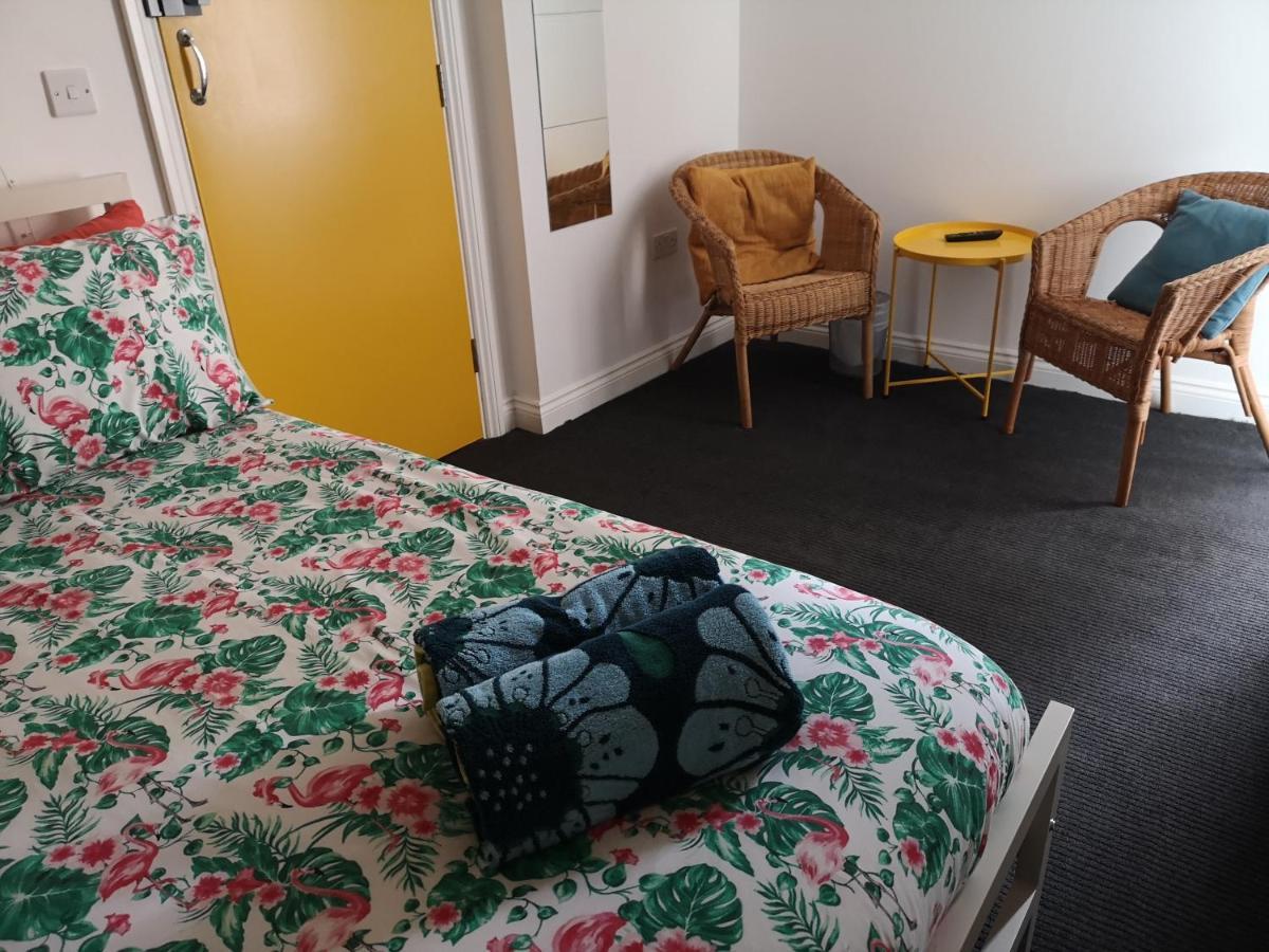 Igloo Hybrid Hostel Нотингам Екстериор снимка