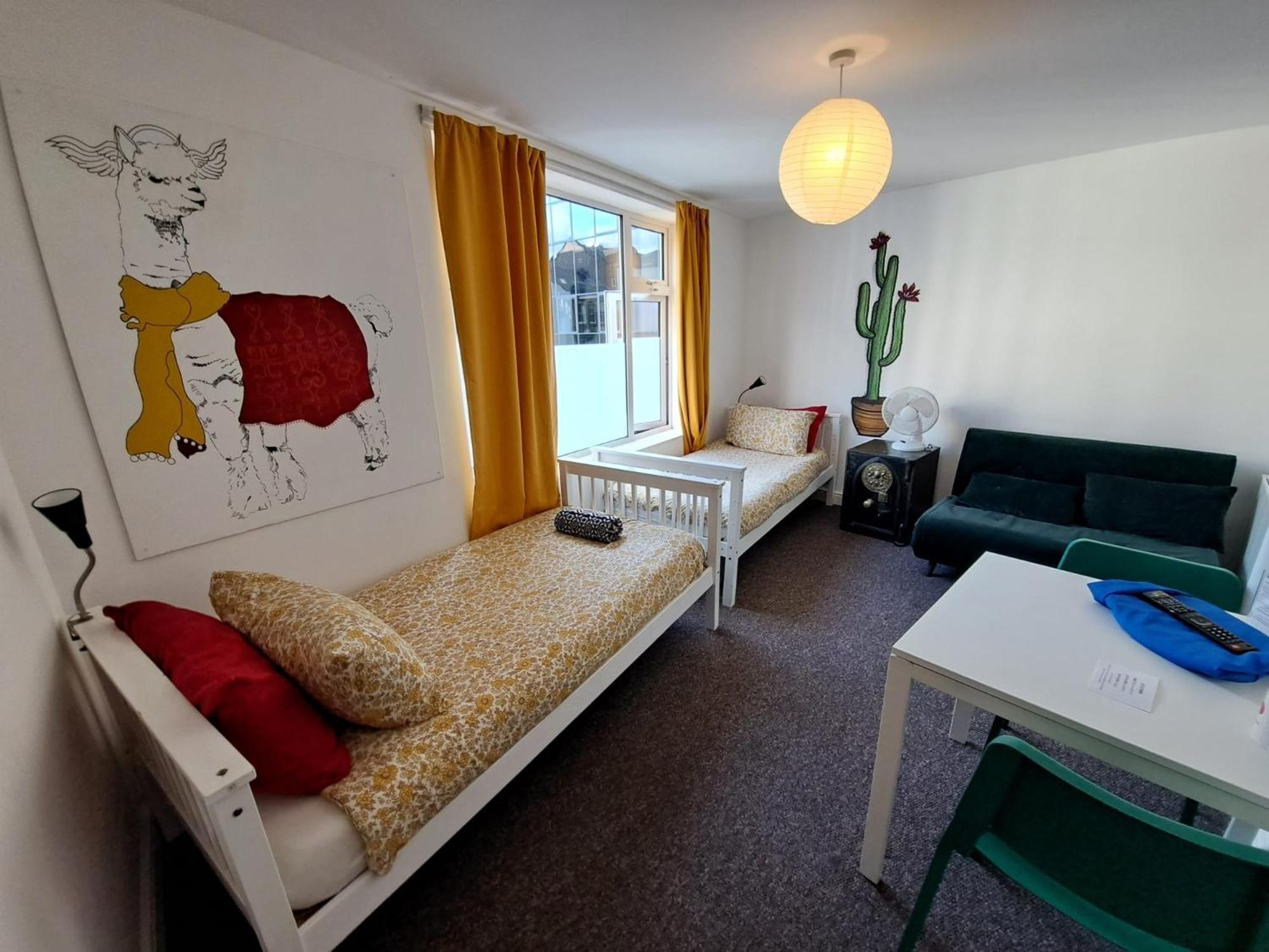 Igloo Hybrid Hostel Нотингам Екстериор снимка