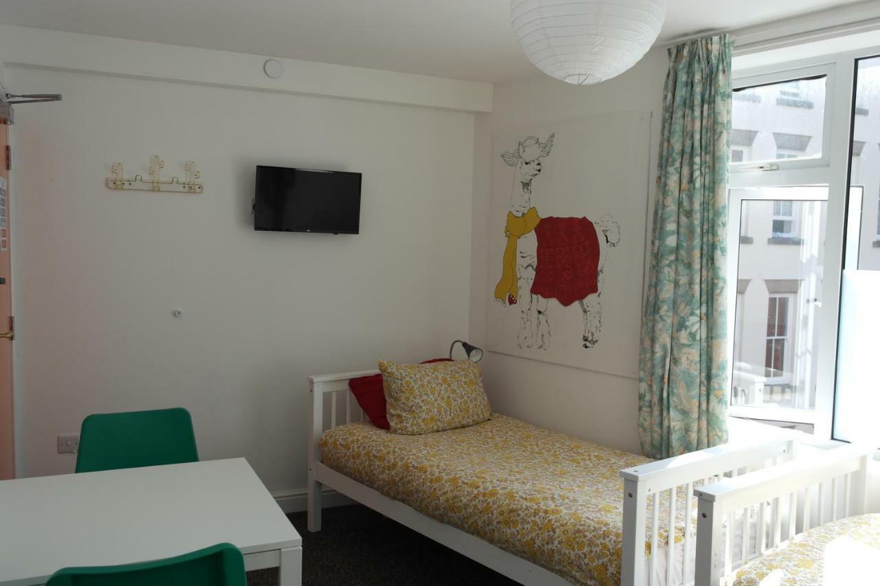 Igloo Hybrid Hostel Нотингам Екстериор снимка